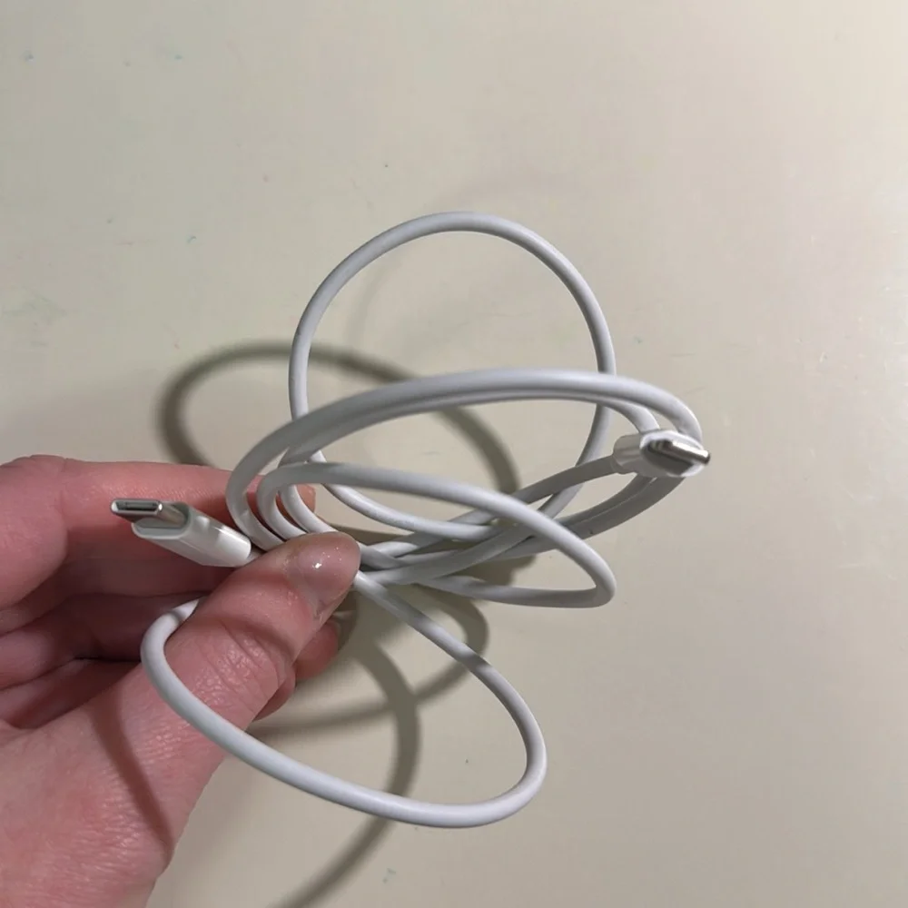 USB-C to Lightning Cable (1 m)